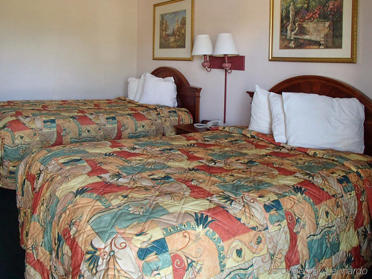 Rodeway Inn Leesburg Chain Of Lakes Exterior foto