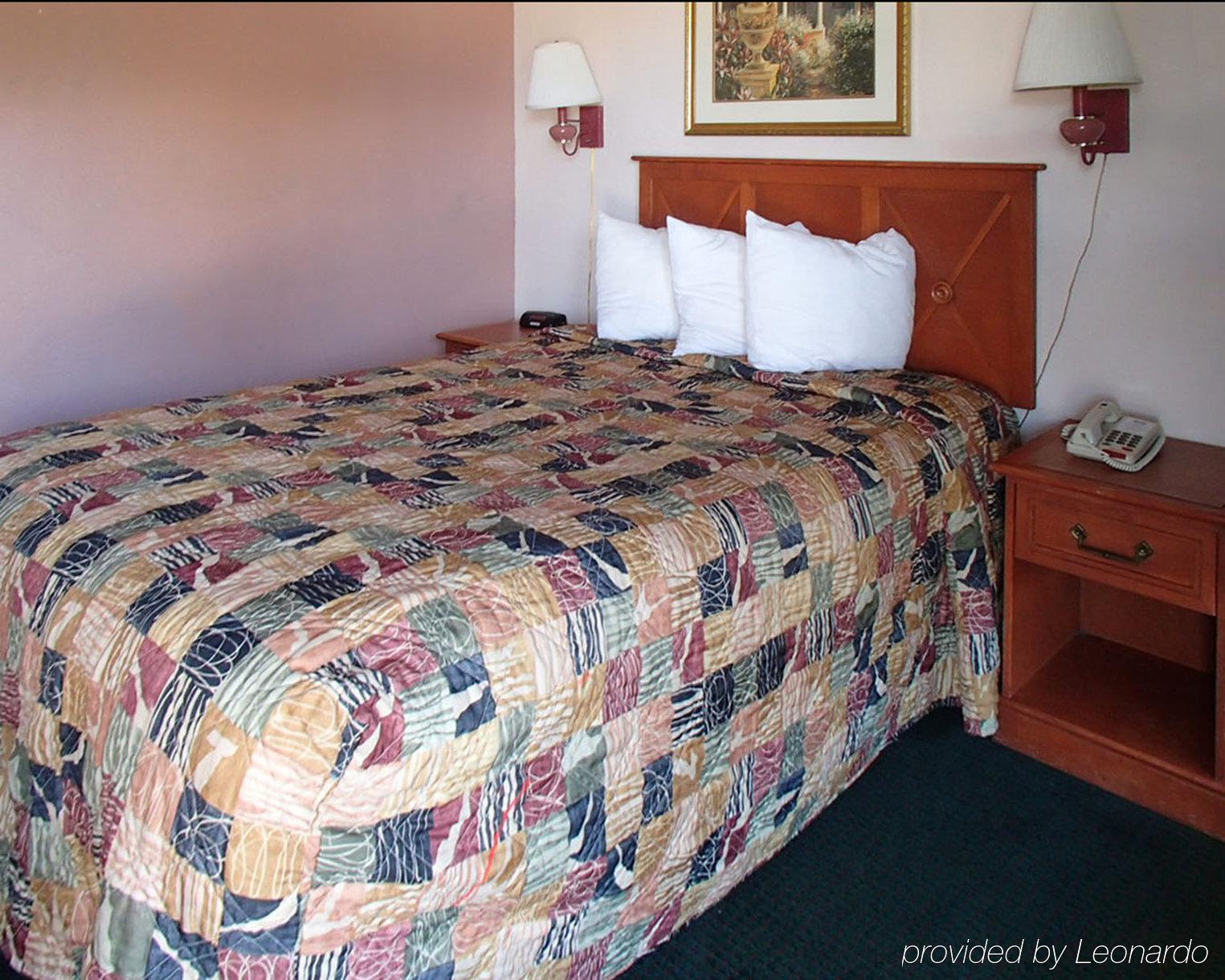 Rodeway Inn Leesburg Chain Of Lakes Exterior foto